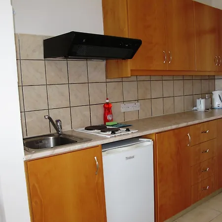 Sun Hall Apartment *