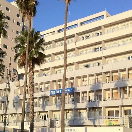 Sun Hall Apartment *